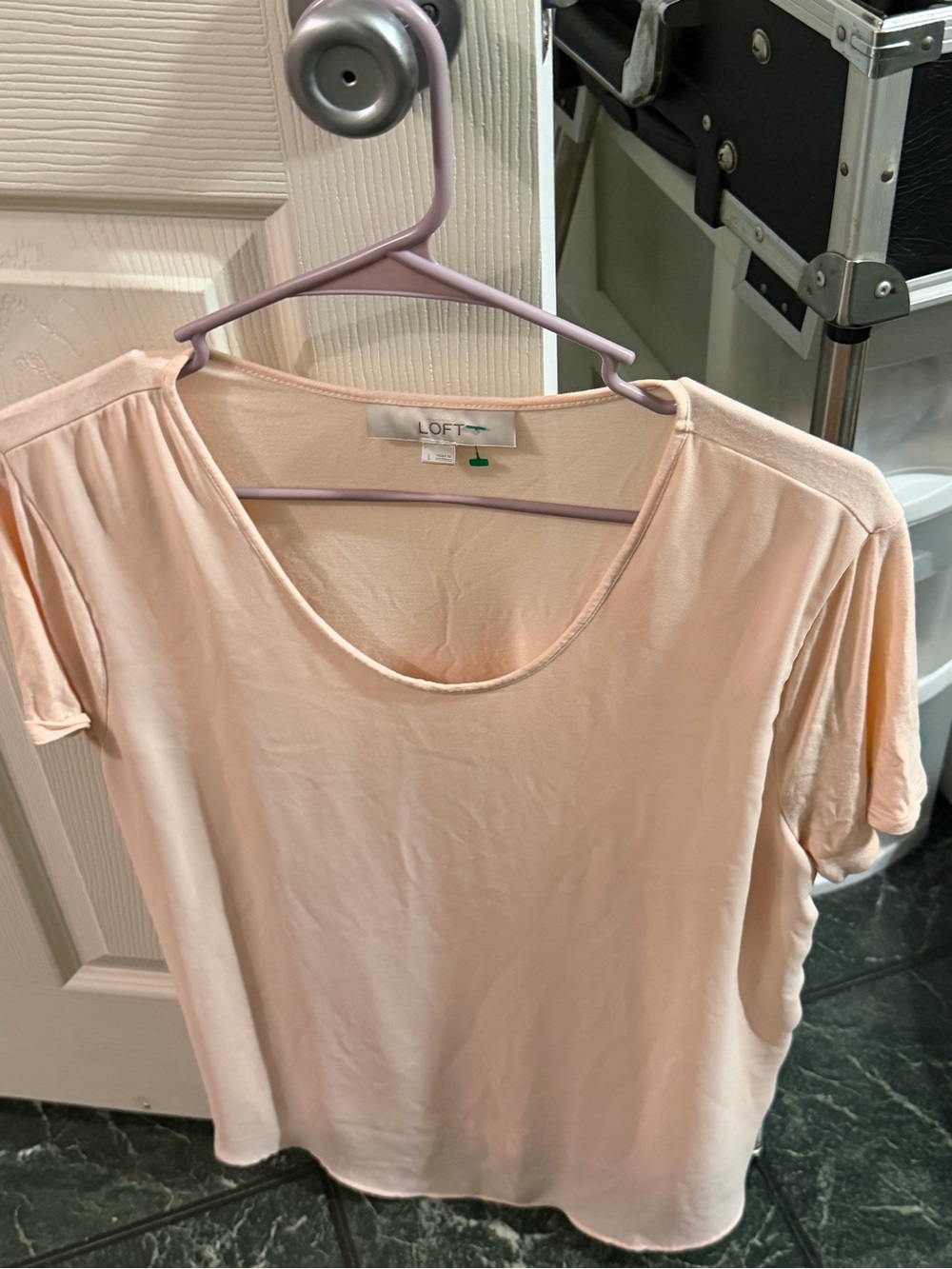 LOFT Light Blush Scoop Neck Short Sleeve Tee